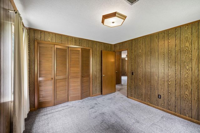 521 E Sunset Drive, Athens, TN 37303