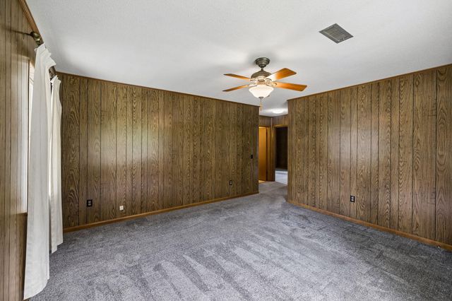521 E Sunset Drive, Athens, TN 37303