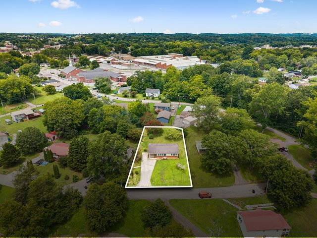 521 E Sunset Drive, Athens, TN 37303