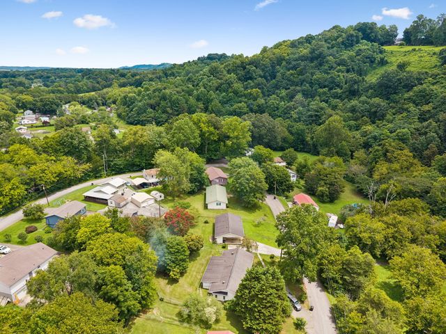 521 E Sunset Drive, Athens, TN 37303