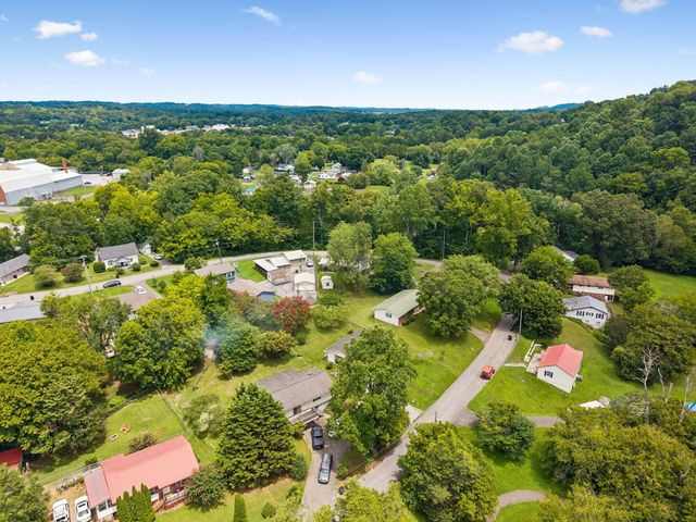 521 E Sunset Drive, Athens, TN 37303