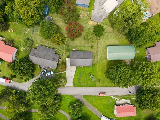 521 E Sunset Drive, Athens, TN 37303