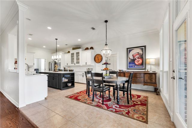 703 Kingsmill Court, College Station, TX 77845