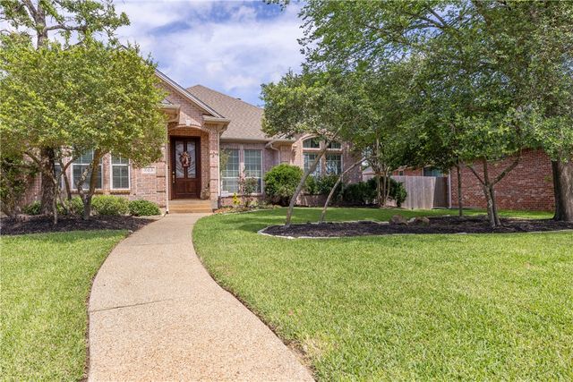 703 Kingsmill Court, College Station, TX 77845