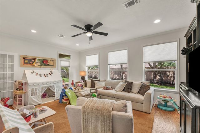 703 Kingsmill Court, College Station, TX 77845