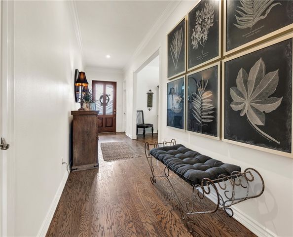703 Kingsmill Court, College Station, TX 77845
