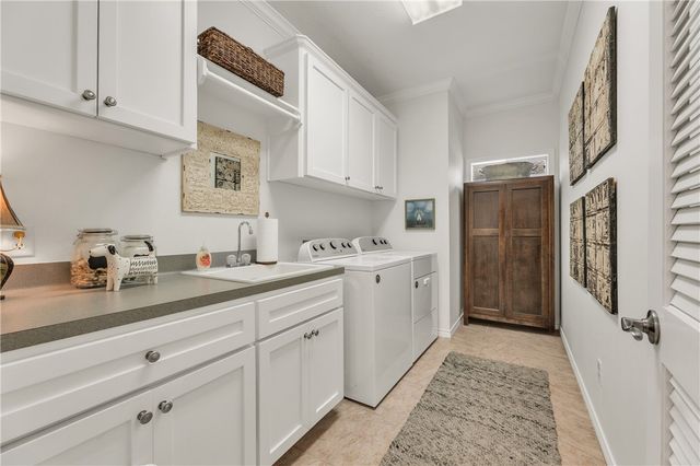 703 Kingsmill Court, College Station, TX 77845