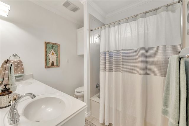 703 Kingsmill Court, College Station, TX 77845