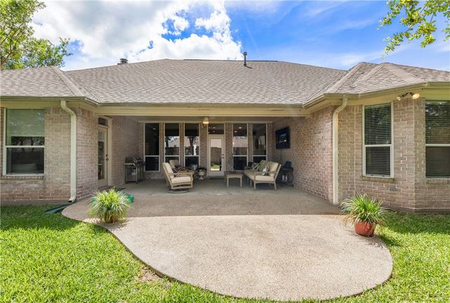 703 Kingsmill Court, College Station, TX 77845
