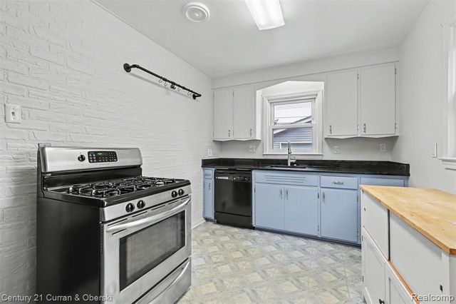 20446 Champaign Street, Taylor, MI 48180