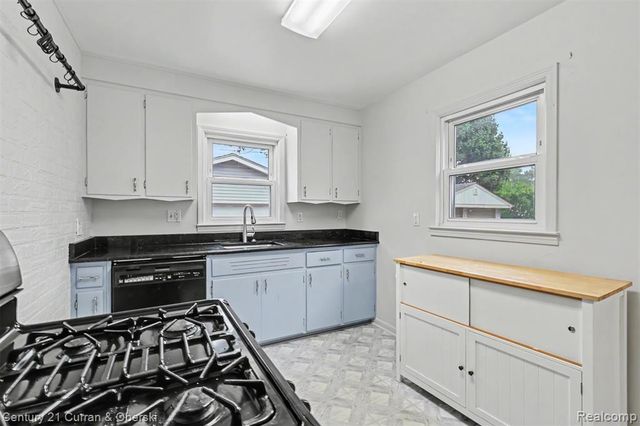20446 Champaign Street, Taylor, MI 48180