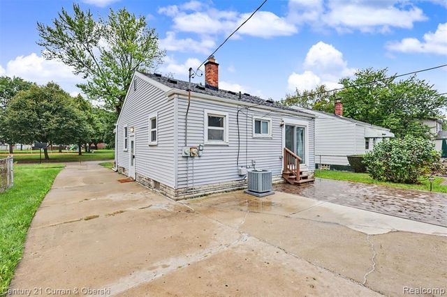 20446 Champaign Street, Taylor, MI 48180