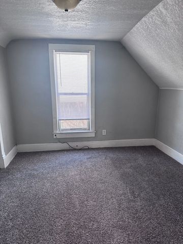540 16TH Avenue, East Moline, IL 61244