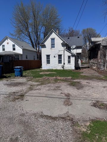 540 16TH Avenue, East Moline, IL 61244
