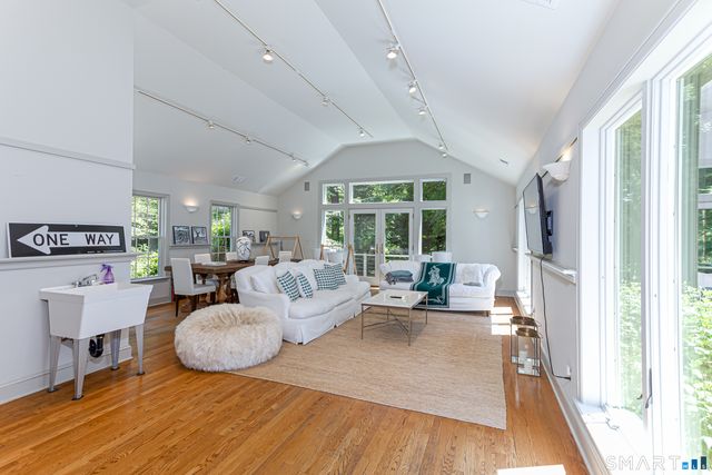 896 Westport Road, Easton, CT 06612