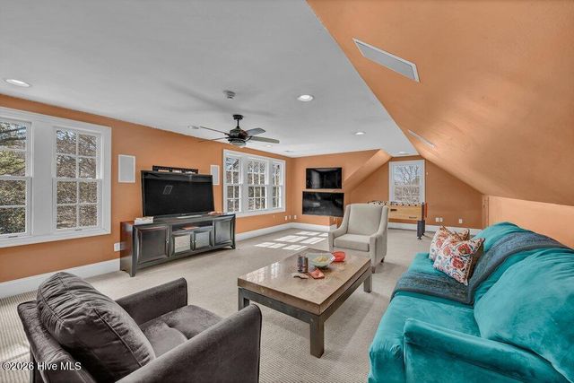 901 Sun Runner Place, Wilmington, NC 28405