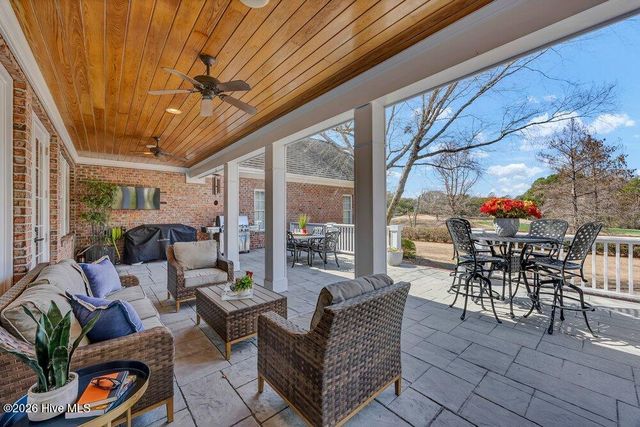 901 Sun Runner Place, Wilmington, NC 28405