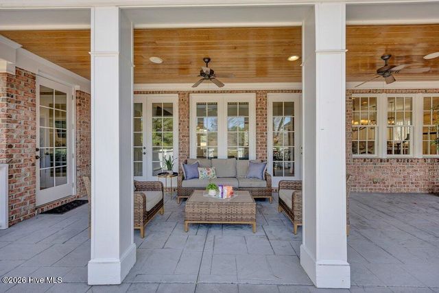 901 Sun Runner Place, Wilmington, NC 28405