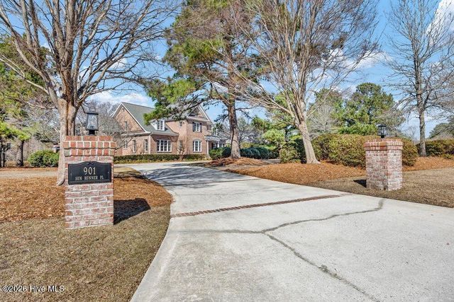 901 Sun Runner Place, Wilmington, NC 28405
