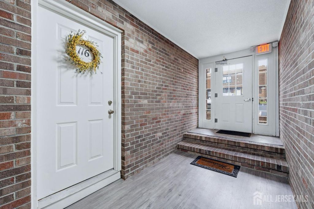 116 Orlando Street, Edison, NJ 08817