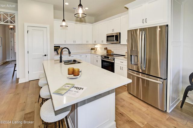 12502 Button Willow Ln, Louisville, KY 40299