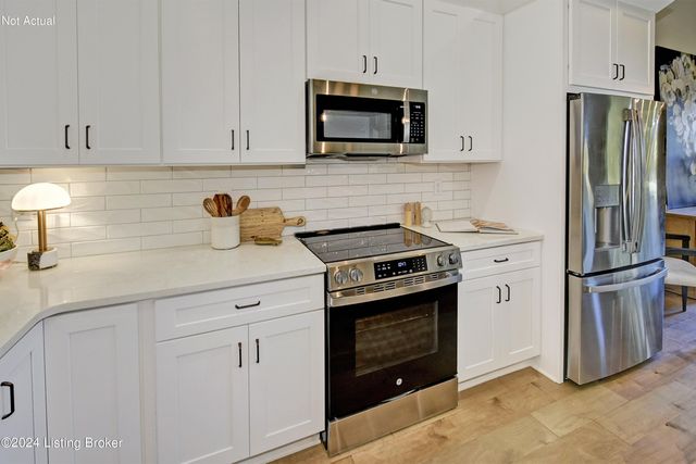 12502 Button Willow Ln, Louisville, KY 40299