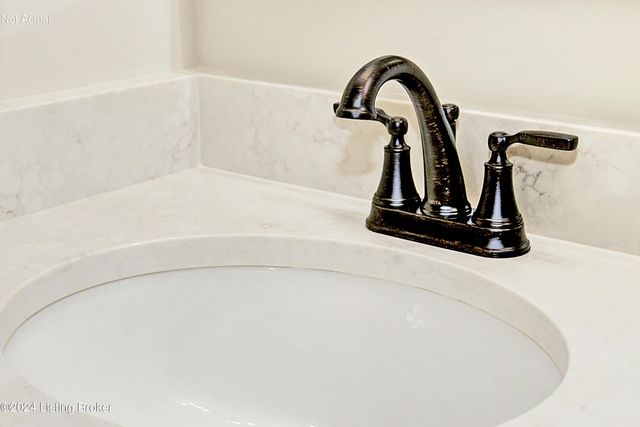 12502 Button Willow Ln, Louisville, KY 40299