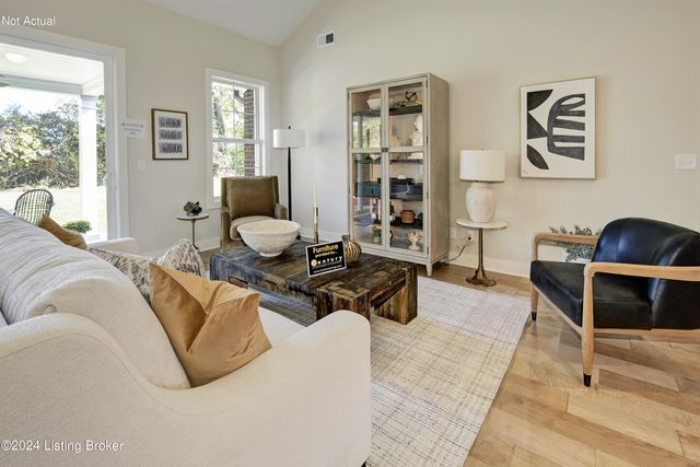 12502 Button Willow Ln, Louisville, KY 40299