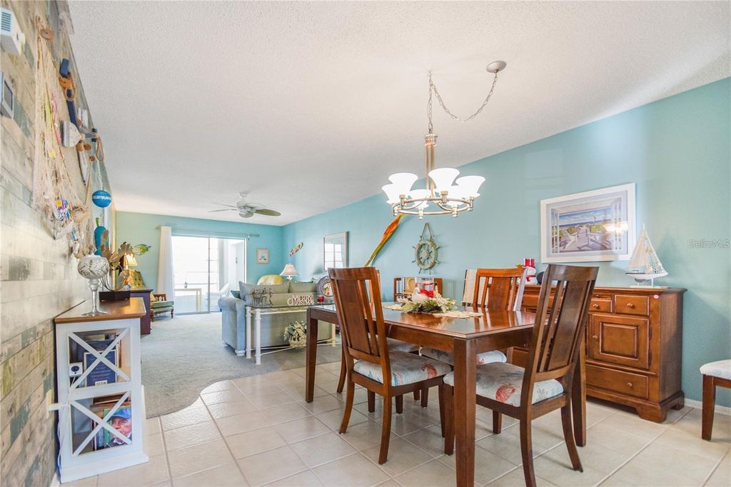 Image 11 of property listing at 3617 LAKE BAYSHORE DRIVE J-401, Bradenton, FL 34205