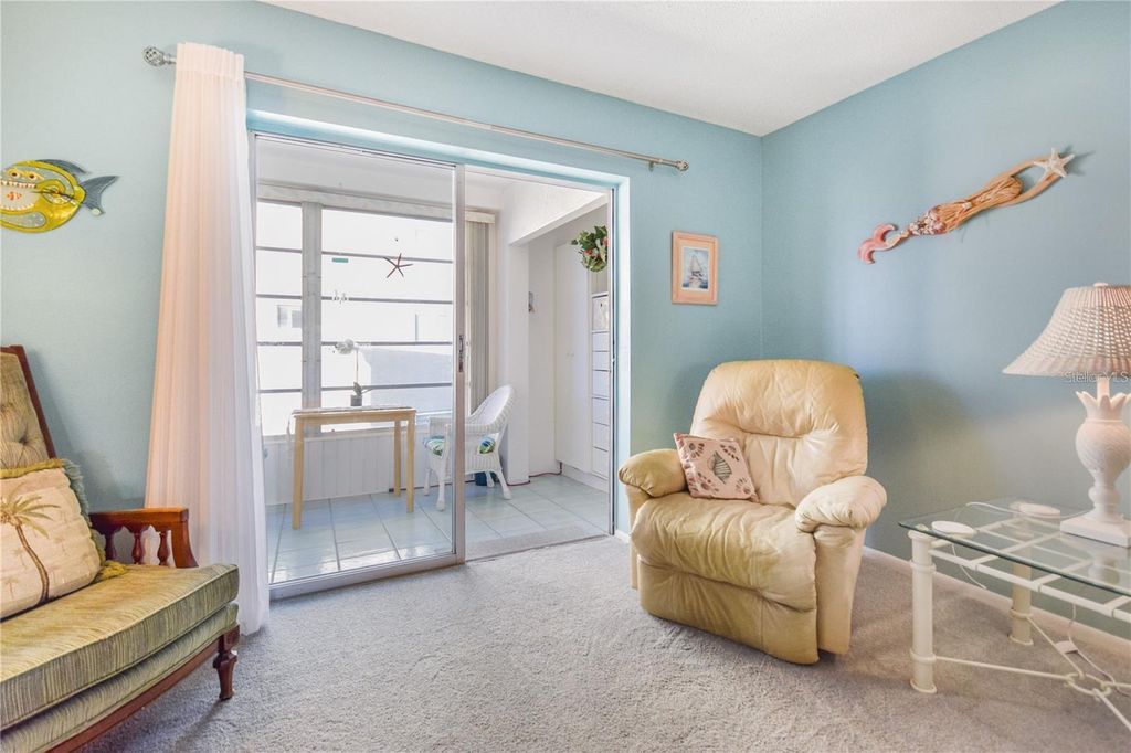 Image 14 of property listing at 3617 LAKE BAYSHORE DRIVE J-401, Bradenton, FL 34205