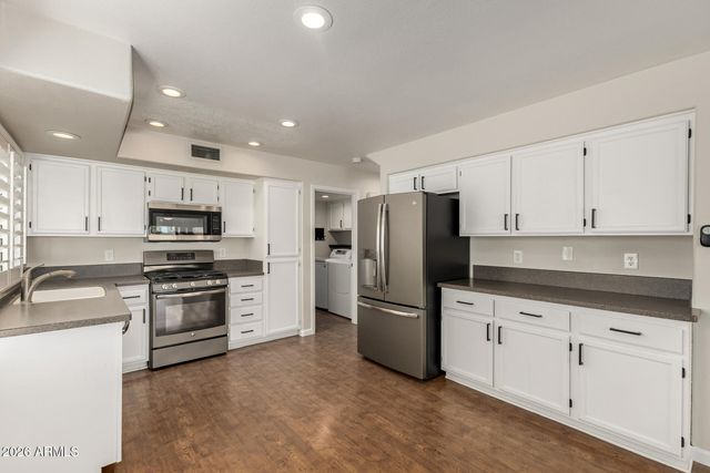 20007 N 33RD Street, Phoenix, AZ 85050