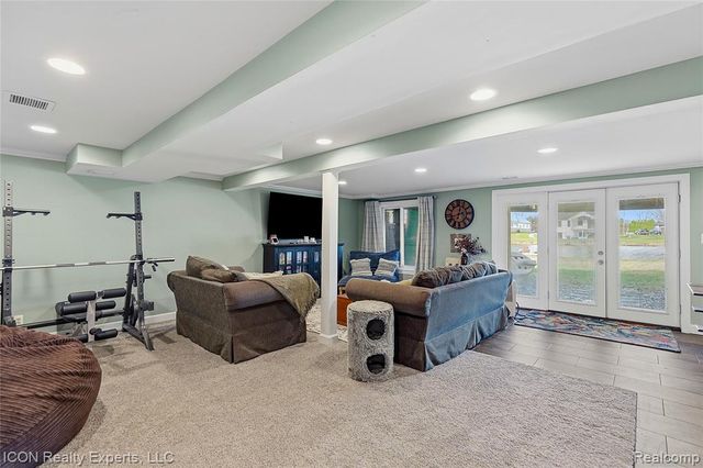 3860 E Commerce Road, Commerce Twp, MI 48382
