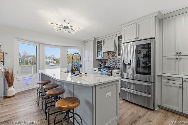 3860 E Commerce Road, Commerce Twp, MI 48382
