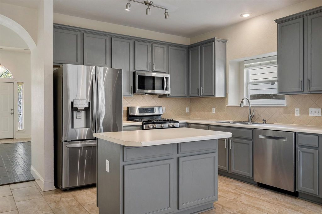 8303 Minnesota LN, Austin, TX 78745