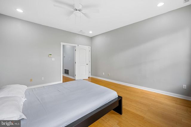 2339 MADISON AVE, Baltimore, MD 21217