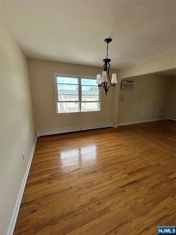 319 9th Street, Saddle Brook, NJ 07663