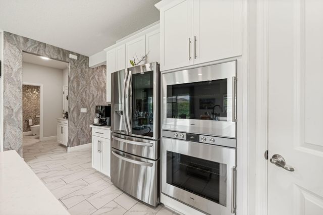 19227 Broad Shore Walk, Loxahatchee, FL 33470