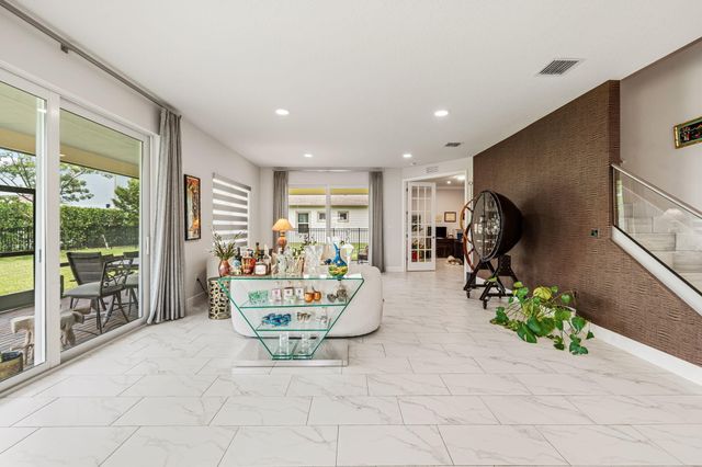 19227 Broad Shore Walk, Loxahatchee, FL 33470