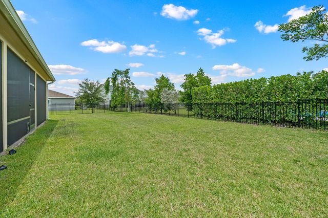 19227 Broad Shore Walk, Loxahatchee, FL 33470