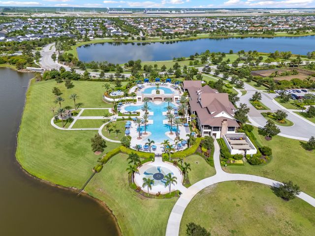 19227 Broad Shore Walk, Loxahatchee, FL 33470