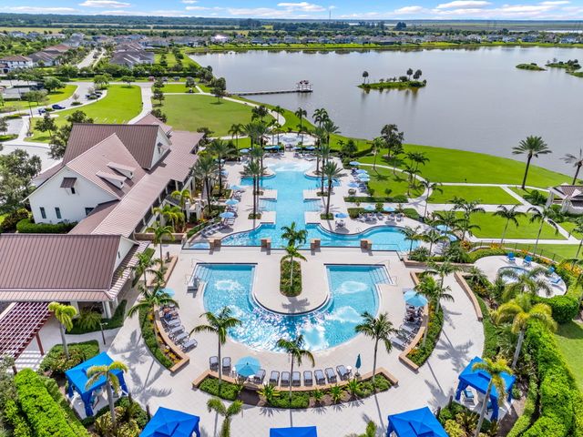 19227 Broad Shore Walk, Loxahatchee, FL 33470