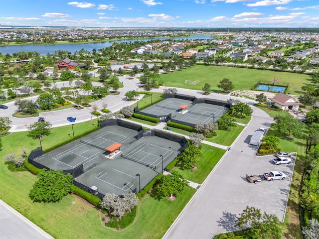19227 Broad Shore Walk, Loxahatchee, FL 33470