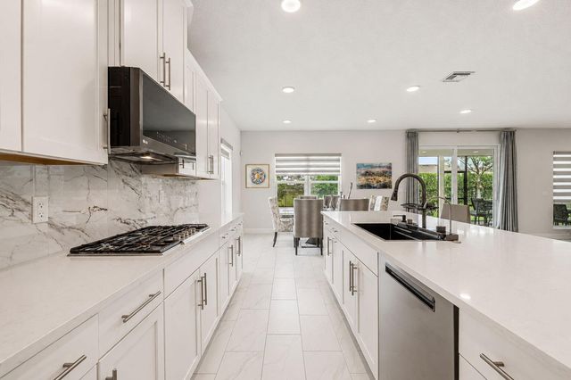 19227 Broad Shore Walk, Loxahatchee, FL 33470