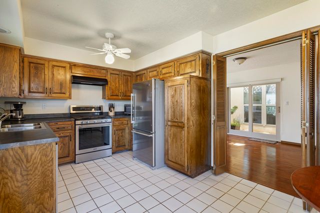 6321 Antares Road NE, Albuquerque, NM 87111