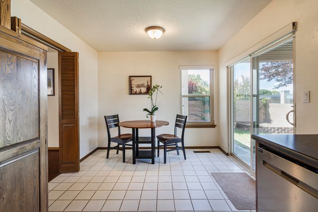 6321 Antares Road NE, Albuquerque, NM 87111