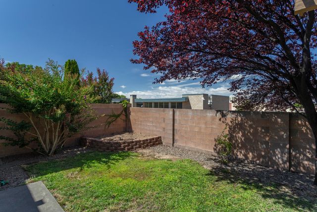 6321 Antares Road NE, Albuquerque, NM 87111
