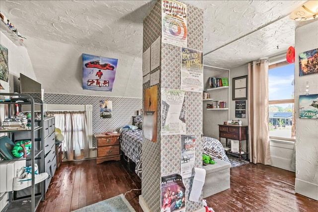 1984 Brookhurst Street, Medford, OR 97504