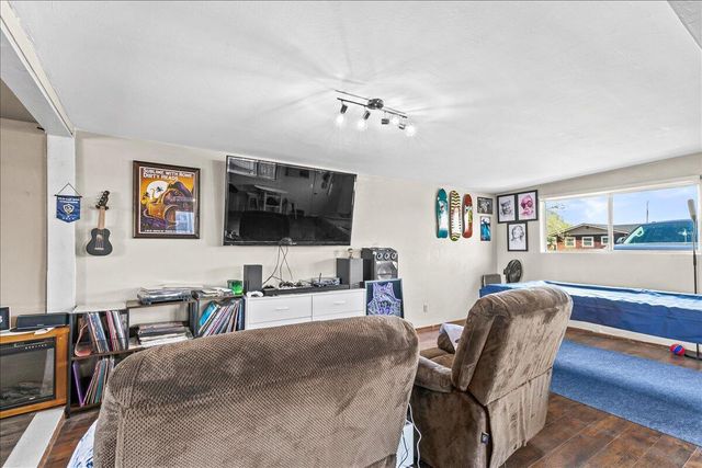 1984 Brookhurst Street, Medford, OR 97504