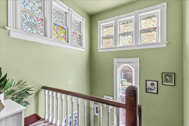 1984 Brookhurst Street, Medford, OR 97504