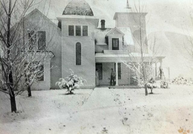 1984 Brookhurst Street, Medford, OR 97504